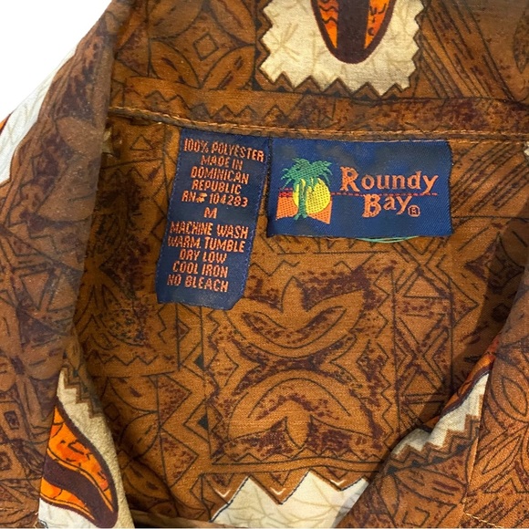 Roundy Bay VW Car Pattern Hawaiian Surfs Up Short Sleeve Button Down Shirt - Picture 7 of 7